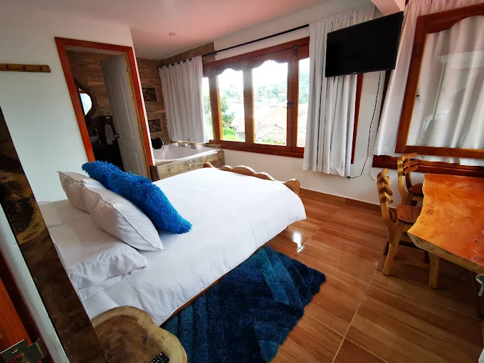 Suite Doble con Jacuzzi