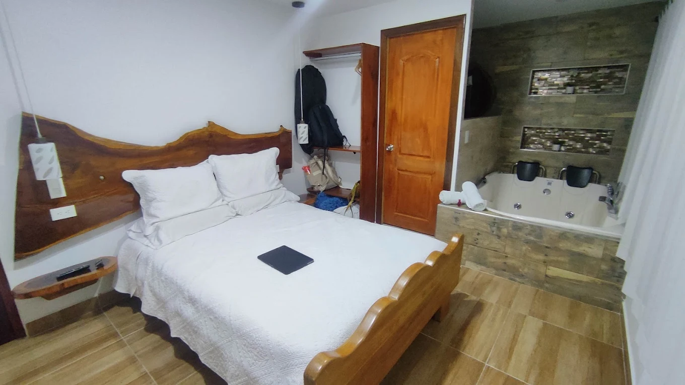 Suite Doble con Jacuzzi